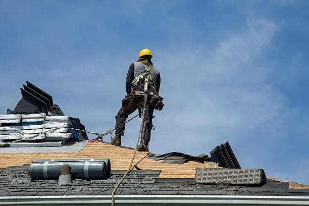 Professional Gutter Installation technician working in Roswell, GA